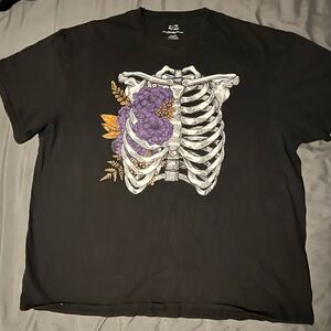 2XL Celebrate it skeleton ribcage T-Shirt